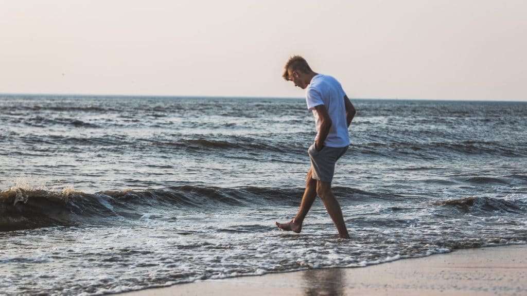 rester sobre short homme